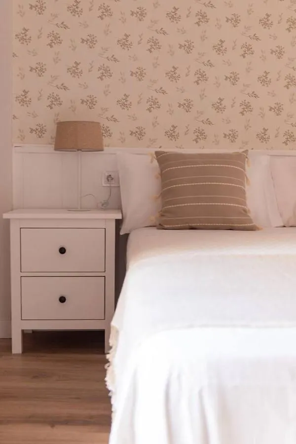 Apartamento En Santa Cruz. Diseno Y Ubicacion Seville